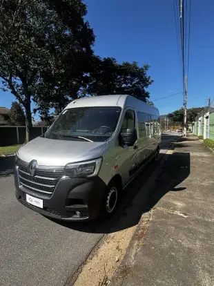 RENAULT-MASTER-2025