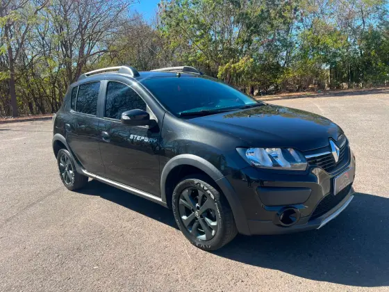 RENAULT SANDERO 1.6 16V SCE FLEX STEPWAY DYNAMIQUE MANUAL RENAULT SANDERO 1.6 16V SCE FLEX STEPWAY DYNAMIQUE MANUAL