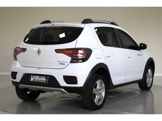 RENAULT-SANDERO-2021