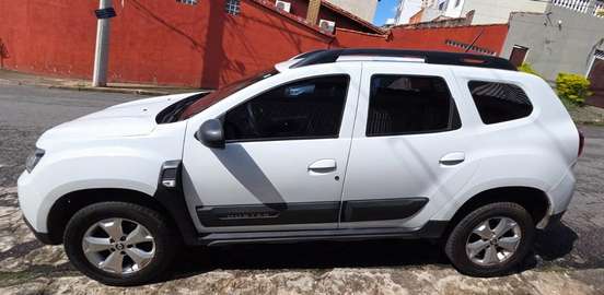 RENAULT-DUSTER-2021