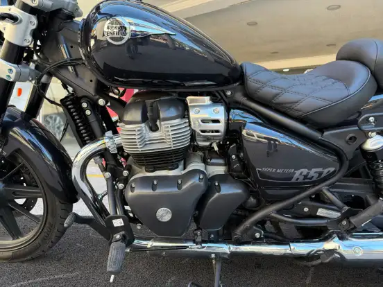ROYAL ENFIELD-METEOR 650 ASTRAL-2024