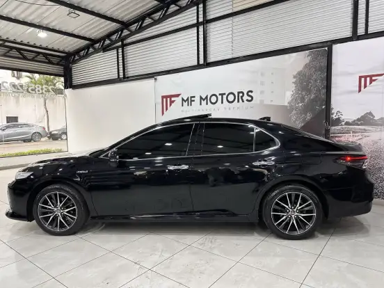 TOYOTA-CAMRY-2023