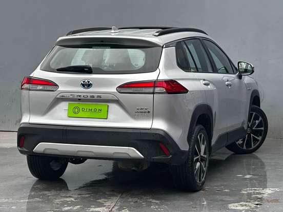 TOYOTA-COROLLA CROSS-2023