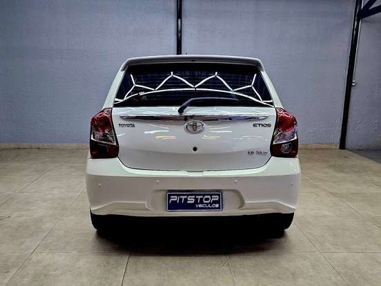 TOYOTA-ETIOS-1.5 XLS 16V FLEX 4P AUTOMÁTICO TOYOTA-ETIOS-2018