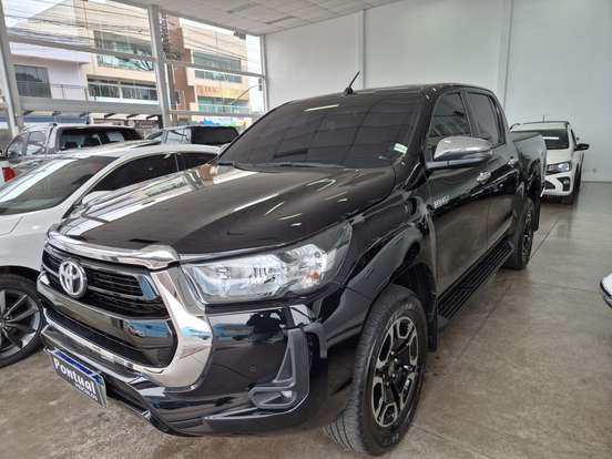 TOYOTA-HILUX-2023
