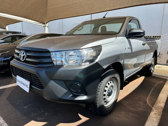 TOYOTA HILUX 2.8 D-4D TURBO DIESEL CS 4X4 AUTOMÁTICO
