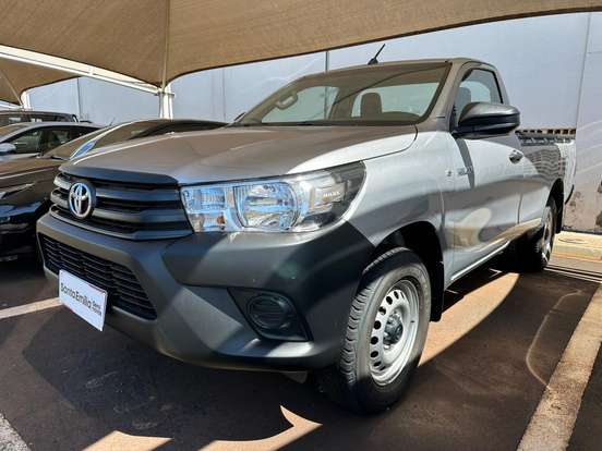TOYOTA-HILUX-2025