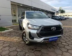 TOYOTA HILUX 2.8 D-4D TURBO DIESEL CS 4X4 AUTOMÁTICO TOYOTA HILUX 2.8 D-4D TURBO DIESEL CS 4X4 AUTOMÁTICO