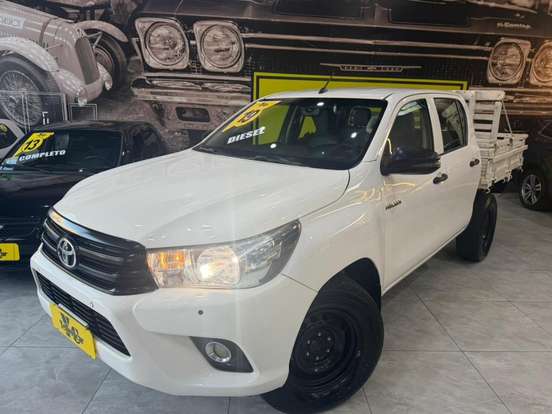 TOYOTA-HILUX-2019