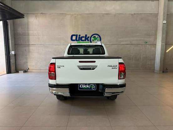 TOYOTA-HILUX-2020