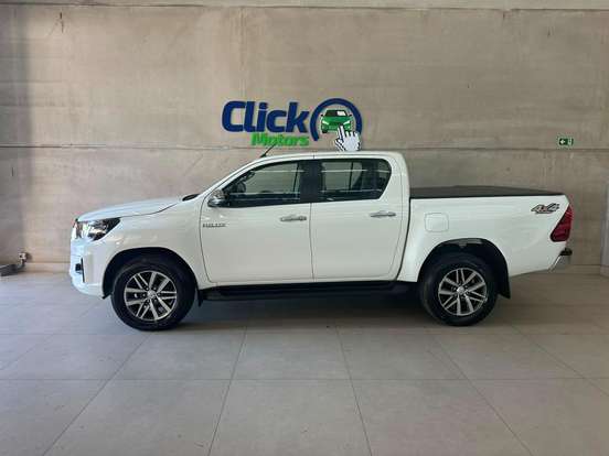 TOYOTA-HILUX-2020