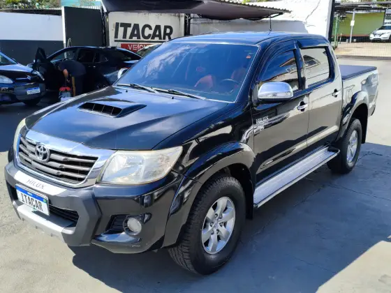 TOYOTA HILUX 3.0 SRV 4X4 CD 16V TURBO INTERCOOLER DIESEL 4P AUTOMÁTICO