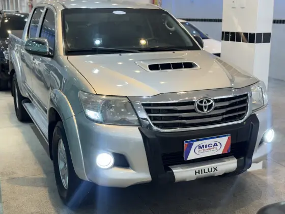 TOYOTA HILUX 3.0 SRV 4X4 CD 16V TURBO INTERCOOLER DIESEL 4P AUTOMÁTICO