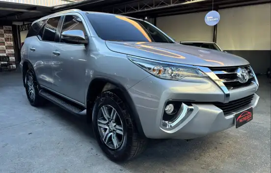 TOYOTA-HILUX SW4-2.7 SR 4X2 16V FLEX 4P AUTOMÁTICO TOYOTA-HILUX SW4-2018
