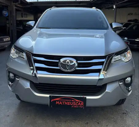 TOYOTA-HILUX SW4-2.7 SR 4X2 16V FLEX 4P AUTOMÁTICO TOYOTA-HILUX SW4-2018