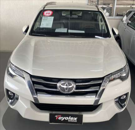 TOYOTA-HILUX SW4-2019