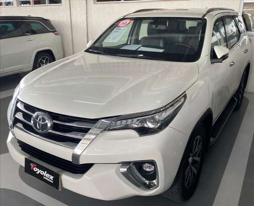 TOYOTA-HILUX SW4-2019