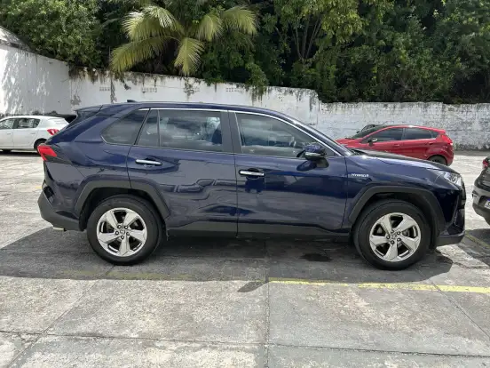 TOYOTA-RAV4-2019