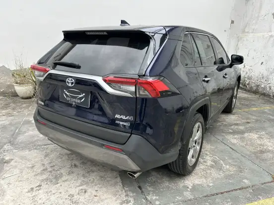 TOYOTA-RAV4-2019