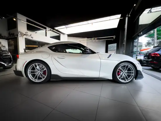 TOYOTA-SUPRA-2022