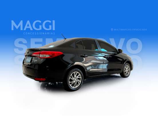 TOYOTA-YARIS-2024