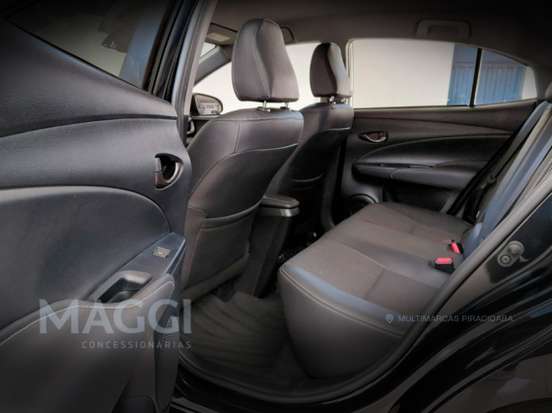 TOYOTA-YARIS-2024