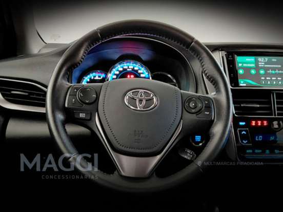TOYOTA-YARIS-2024