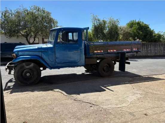 TOYOTA-BANDEIRANTE-1981