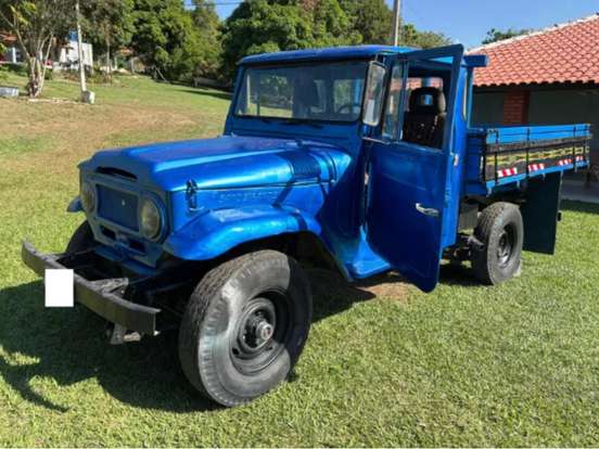 TOYOTA-BANDEIRANTE-3.7 BJ50LV 4X4 TETO RIGIDO DIESEL 2P MANUAL TOYOTA-BANDEIRANTE-1981