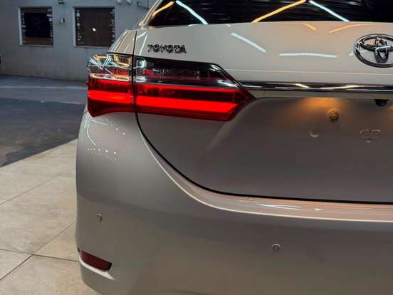 TOYOTA-COROLLA-1.8 GLI 16V FLEX 4P AUTOMÁTICO TOYOTA-COROLLA-2017