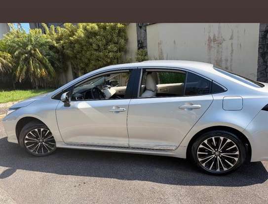 TOYOTA-COROLLA-2024