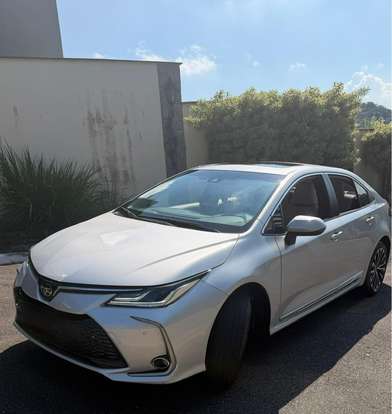 TOYOTA-COROLLA-2024