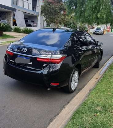TOYOTA-COROLLA-2017