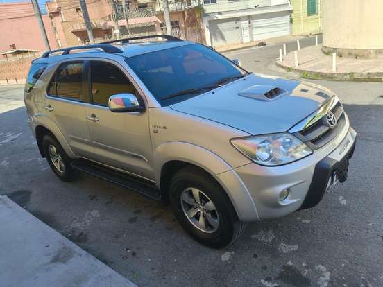 TOYOTA-HILUX SW4-3.0 SRV 4X4 16V TURBO INTERCOOLER DIESEL 4P AUTOMÁTICO TOYOTA-HILUX SW4-2008
