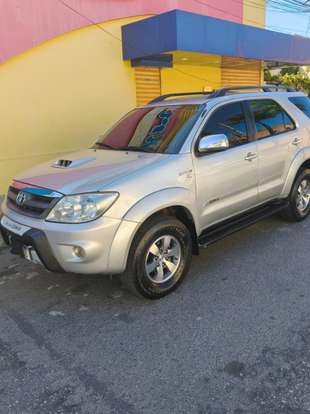 TOYOTA-HILUX SW4-3.0 SRV 4X4 16V TURBO INTERCOOLER DIESEL 4P AUTOMÁTICO TOYOTA-HILUX SW4-2008
