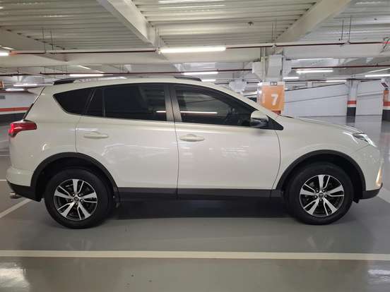 TOYOTA-RAV4-2.0 TOP 4X2 16V GASOLINA 4P AUTOMÁTICO TOYOTA-RAV4-2018