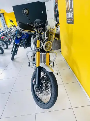 TRIUMPH-BONNEVILLE SCRAMBLER 1200 XE-2025