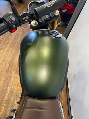 TRIUMPH-SCRAMBLER 400 X-2025