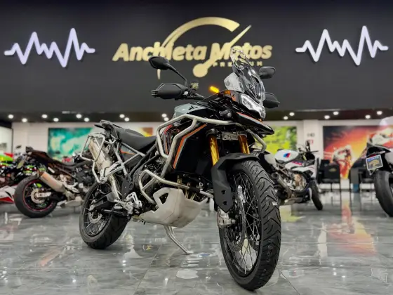 TRIUMPH TIGER 900 DESERT EDITION 