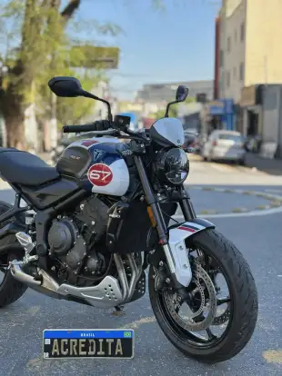 TRIUMPH-TRIDENT 660 TRIPLE TRIBUTE EDITION-2024