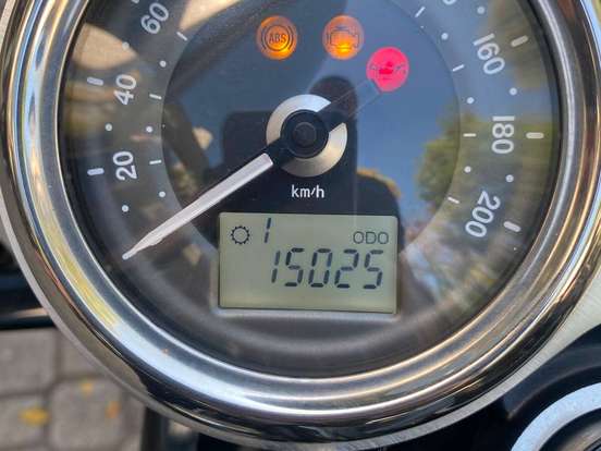 TRIUMPH-BONNEVILLE T100 BLACK 900 TRIUMPH-BONNEVILLE T100 BLACK 900-2020