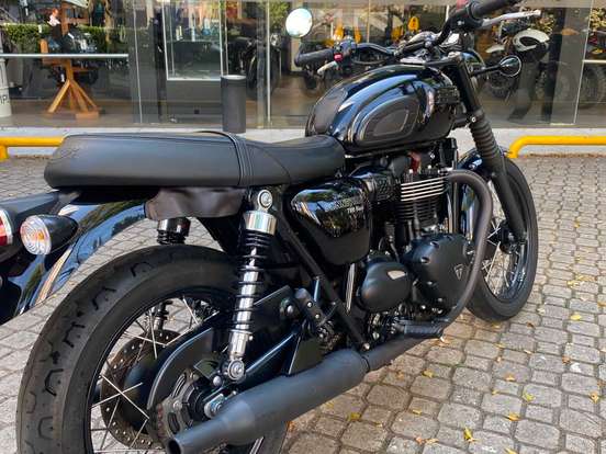 TRIUMPH-BONNEVILLE T100 BLACK 900 TRIUMPH-BONNEVILLE T100 BLACK 900-2020