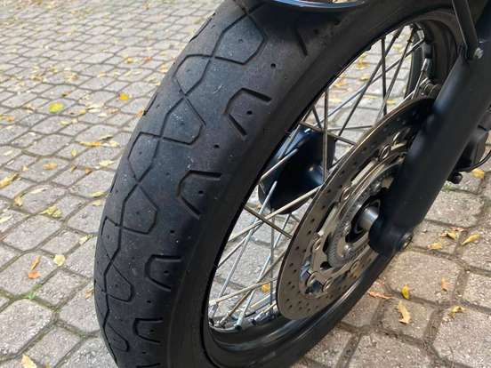 TRIUMPH-BONNEVILLE T100 BLACK 900 TRIUMPH-BONNEVILLE T100 BLACK 900-2020