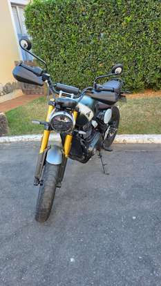 TRIUMPH-SCRAMBLER 400 X-2025