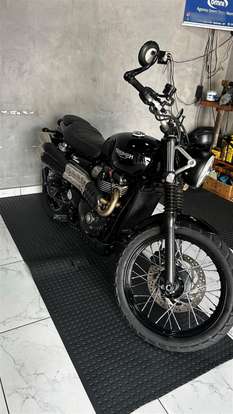 TRIUMPH-STREET SCRAMBLER-2018