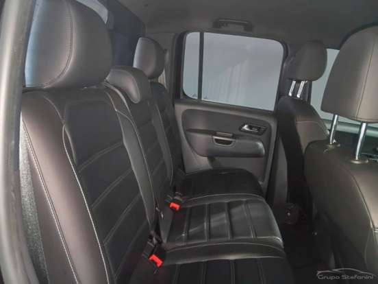 VOLKSWAGEN-AMAROK-2022