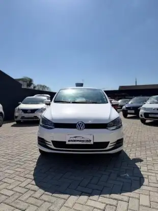 VOLKSWAGEN-FOX-2016