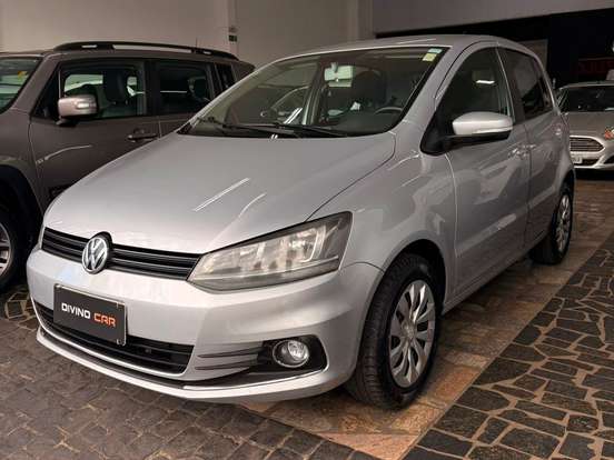 VOLKSWAGEN-FOX-1.0 MPI TRENDLINE 12V FLEX 4P MANUAL VOLKSWAGEN-FOX-2017