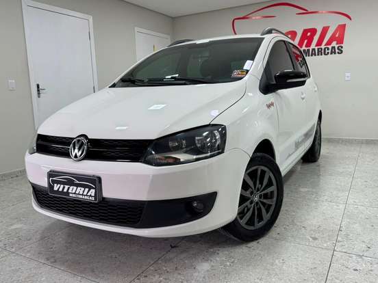 VOLKSWAGEN-FOX-1.6 MI ROCK IN RIO 8V FLEX 4P MANUAL VOLKSWAGEN-FOX-2013