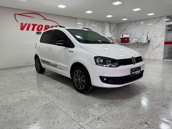 VOLKSWAGEN-FOX-2013